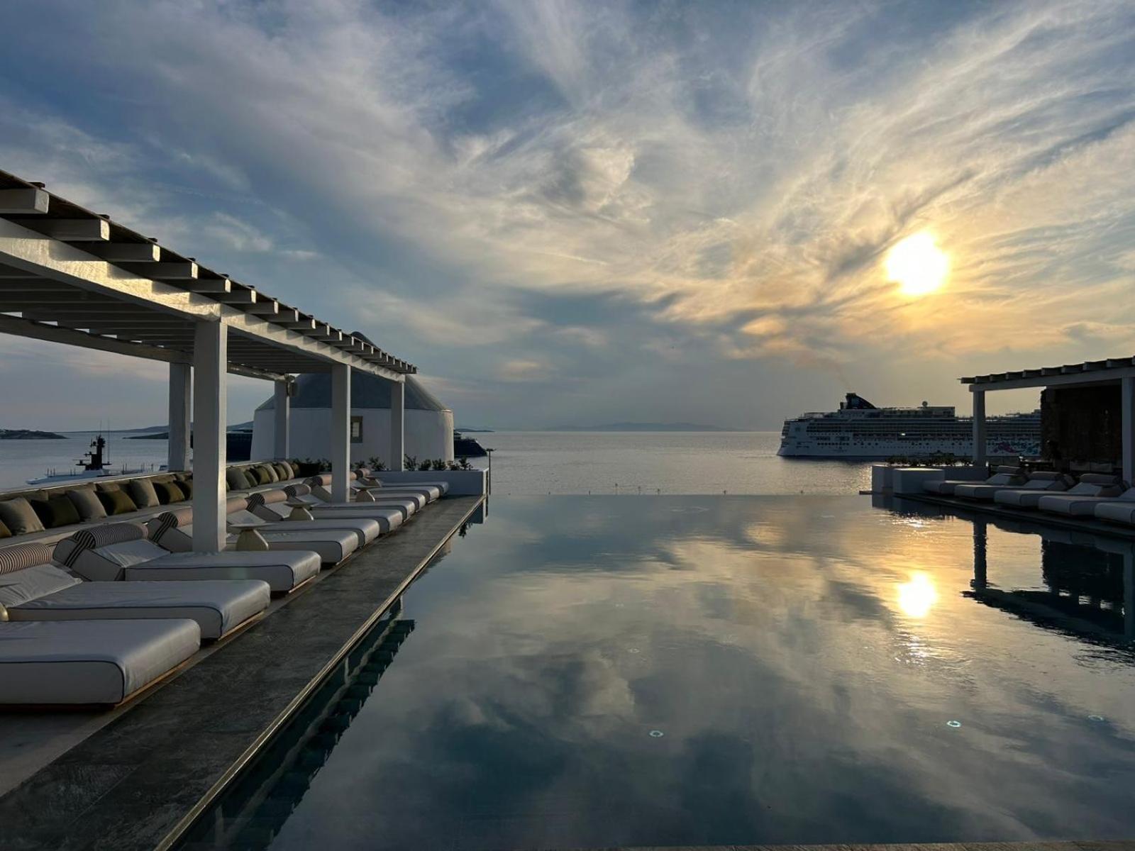 Porto Mykonos Hotel Mykonos Town Exterior photo